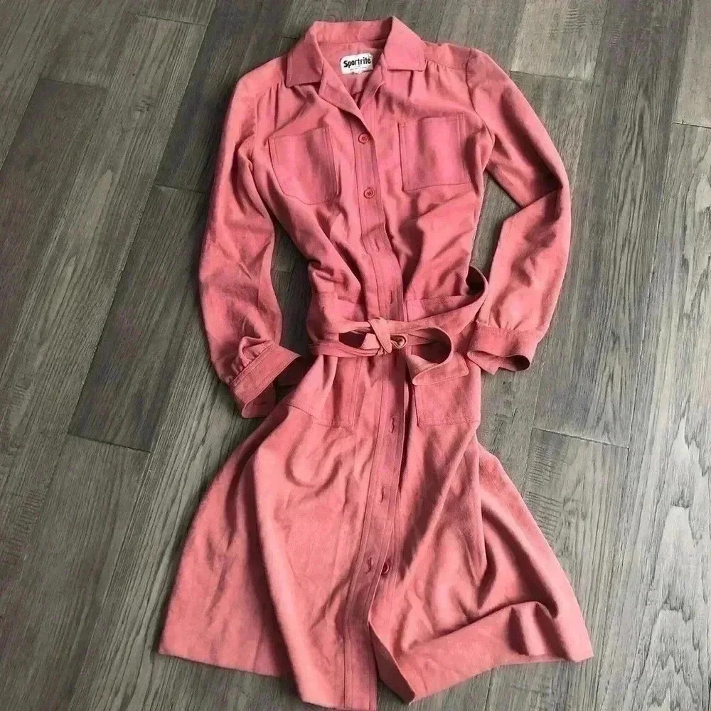 Sportrite | Vintage 1960’s Arnel triacetate fabric blush pink trench coat